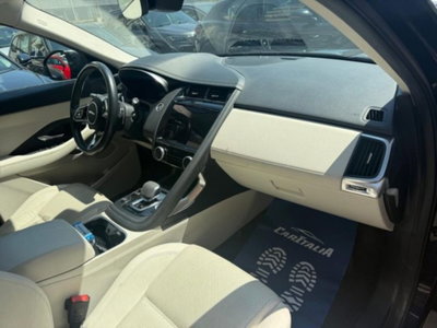 Jaguar E-Pace 2.0D I4 163 CV AWD Auto (14)
