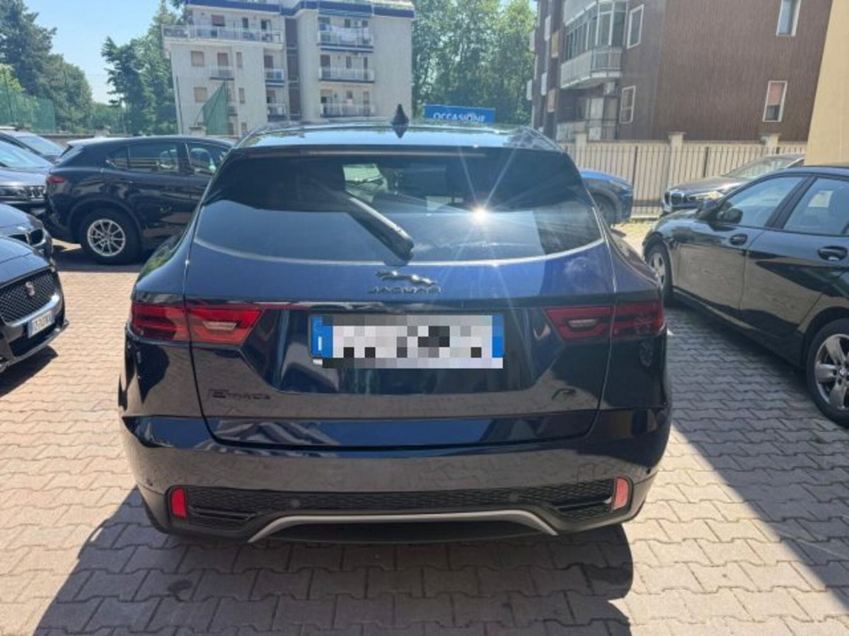 Jaguar E-Pace 2.0D I4 163 CV AWD Auto (5)