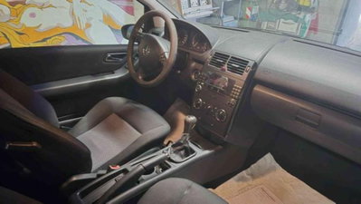 Mercedes-Benz Classe A 150 BlueEFFICIENCY Coupé (5)