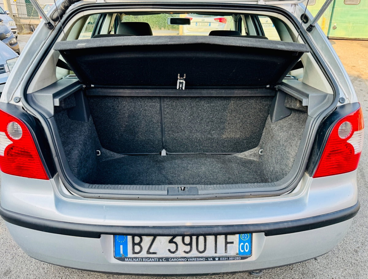 Volkswagen Polo 1.2 12V 5p. Trendline (17)