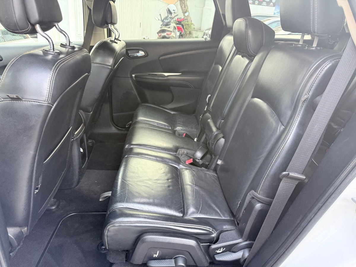 Fiat Freemont 2.0 Multijet 140 CV Lounge (11)