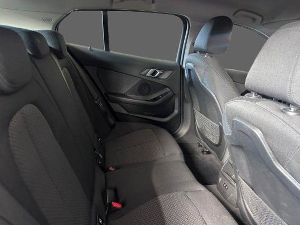 BMW Serie 1 116d 2.0 116CV cat 5 porte Attiva DPF (3)
