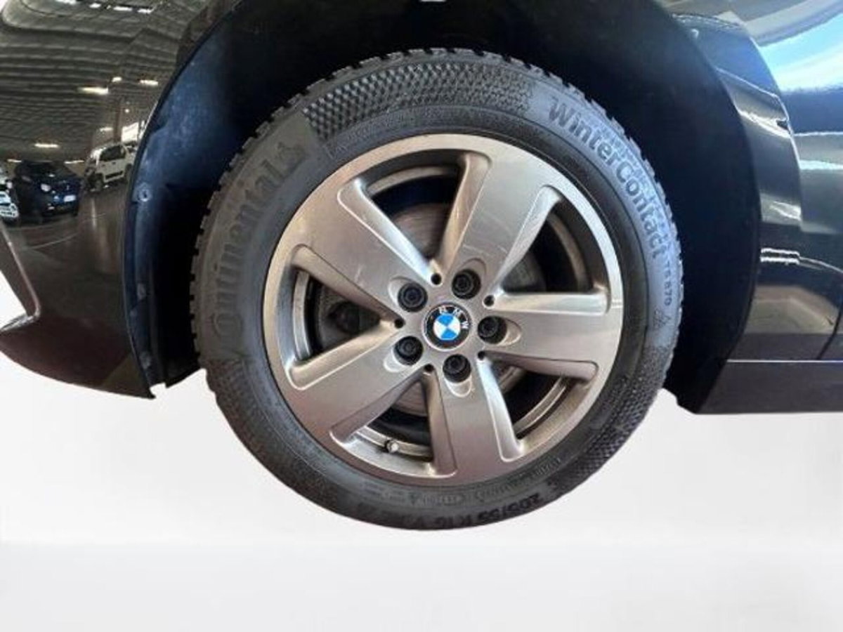 BMW Serie 1 116d 2.0 116CV cat 5 porte Attiva DPF (5)