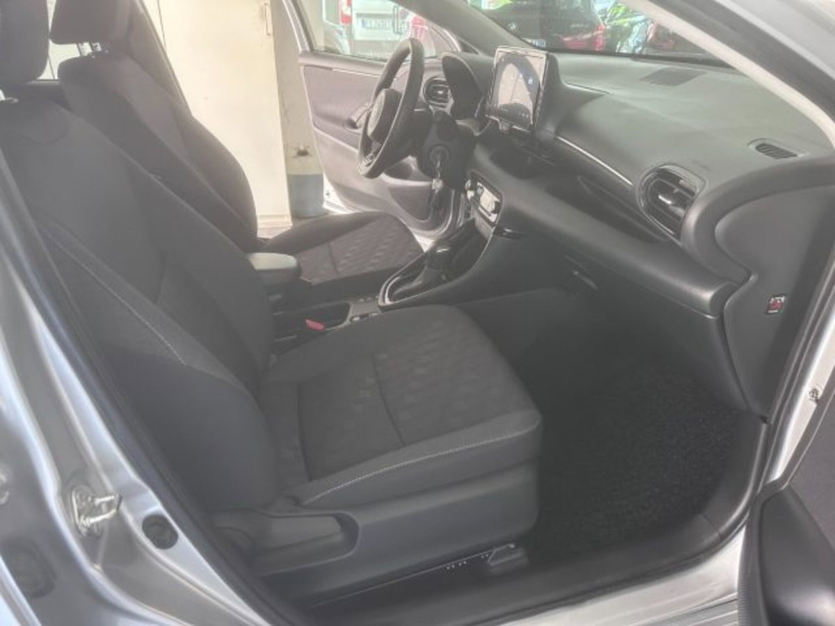 Toyota Yaris Cross 1.5 Hybrid 5p. E-CVT Trend (9)