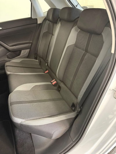 Volkswagen Polo 1.0 tsi R-Line 115cv dsg (15)