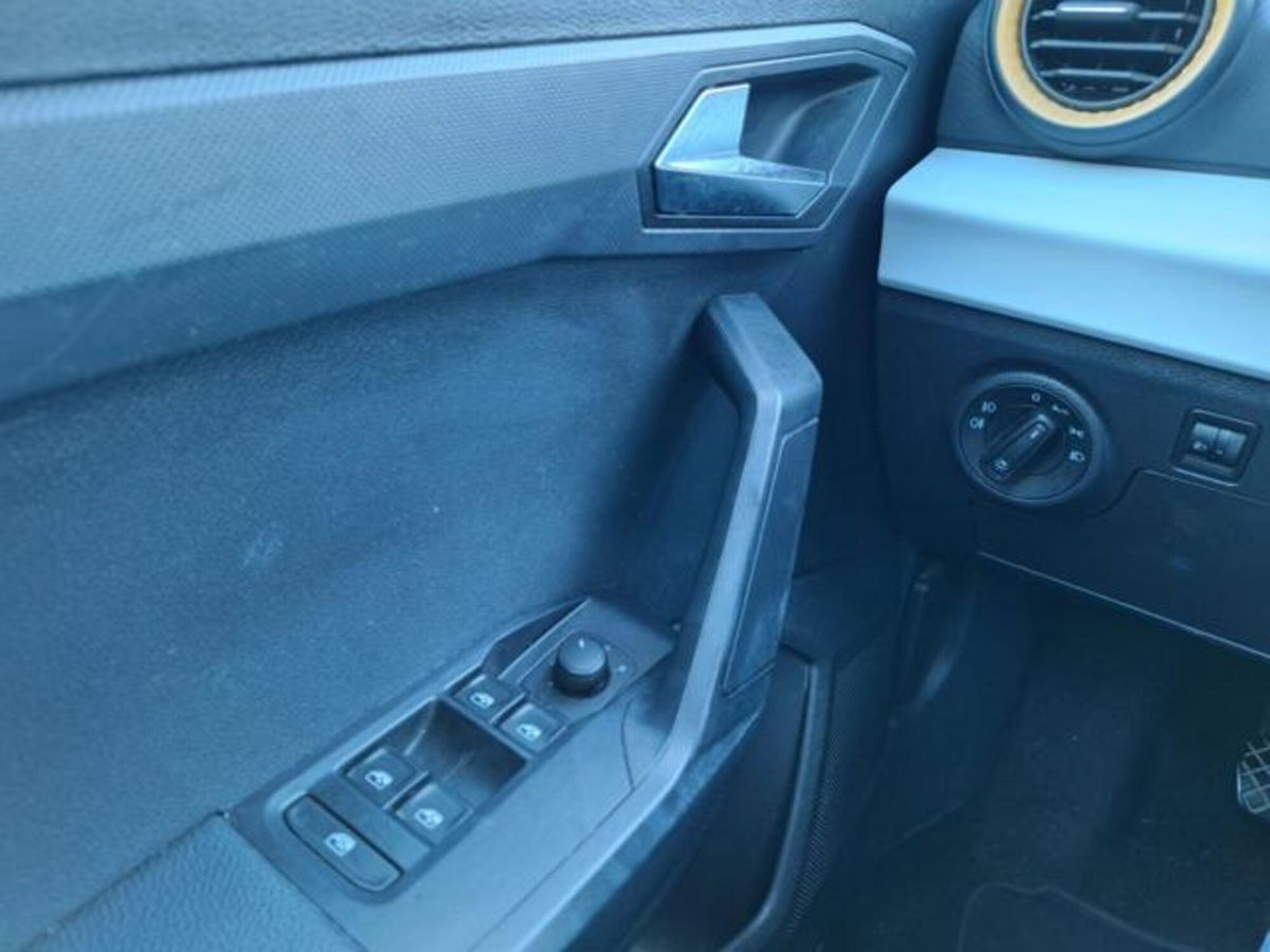 SEAT Arona 1.0 EcoTSI Style (14)