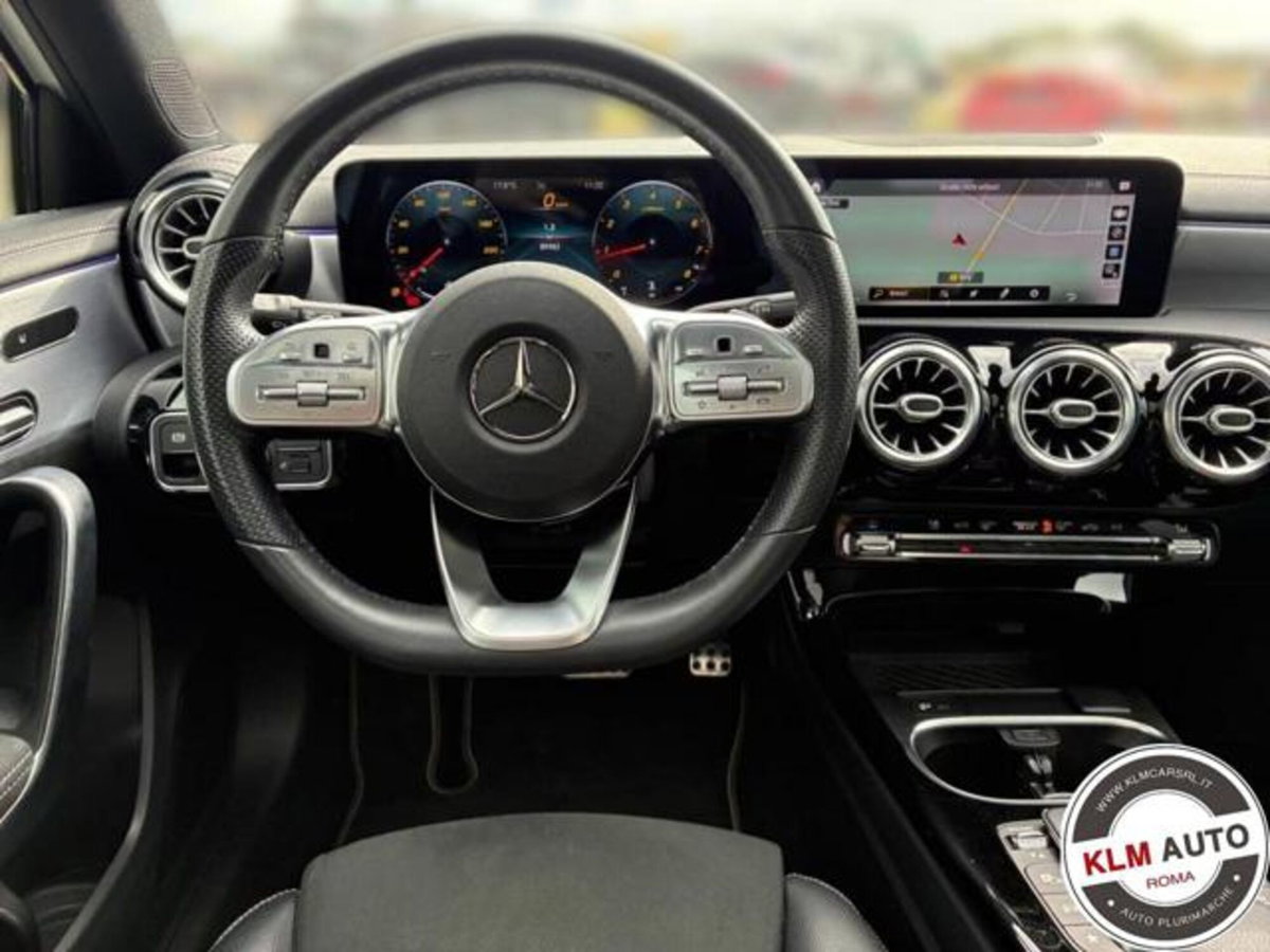 Mercedes-Benz Classe A 180 AMG Line Premium Plus auto (11)