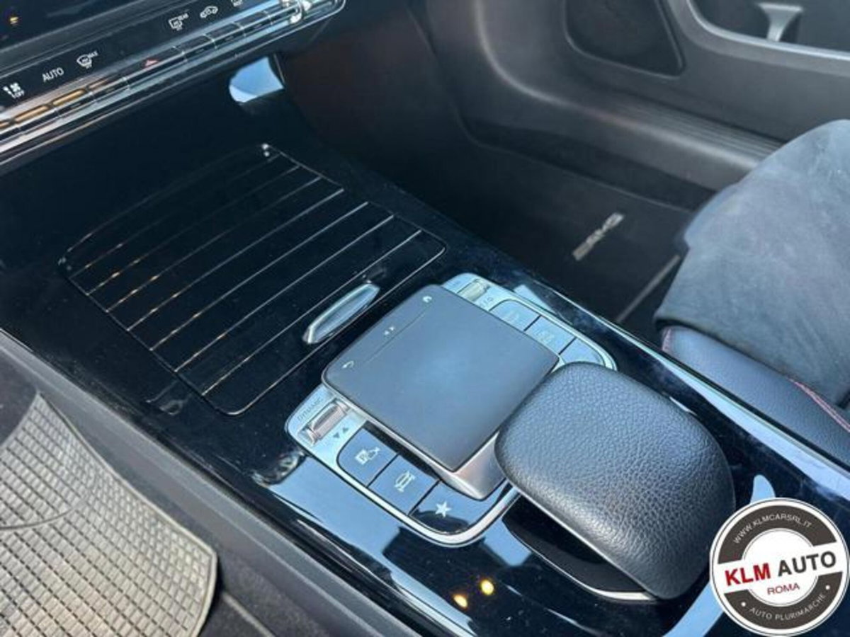 Mercedes-Benz Classe A Sedan 180 d Automatic 4p. Premium (14)