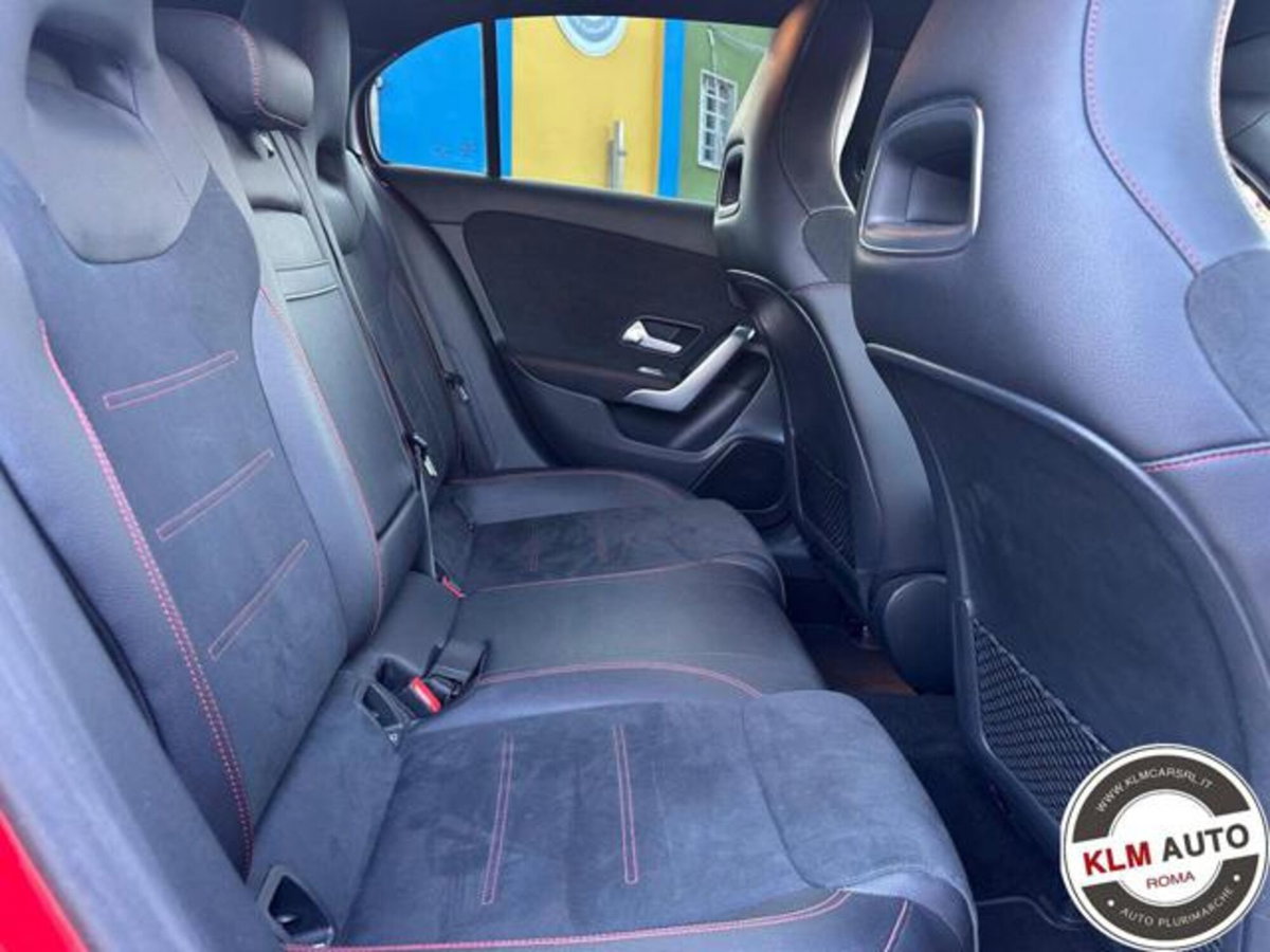Mercedes-Benz Classe A Sedan 180 d Automatic 4p. Premium (19)