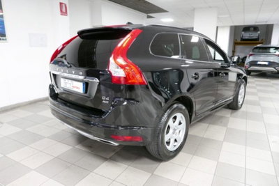 Volvo XC60 D4 AWD Geartronic Kinetic (4)