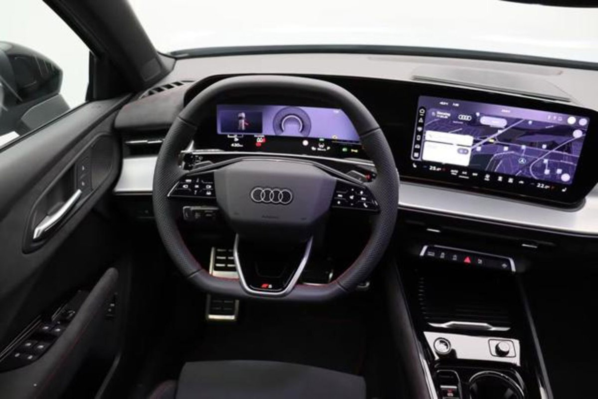 Audi Q3 2.0 tdi S line 150cv s-tronic (15)