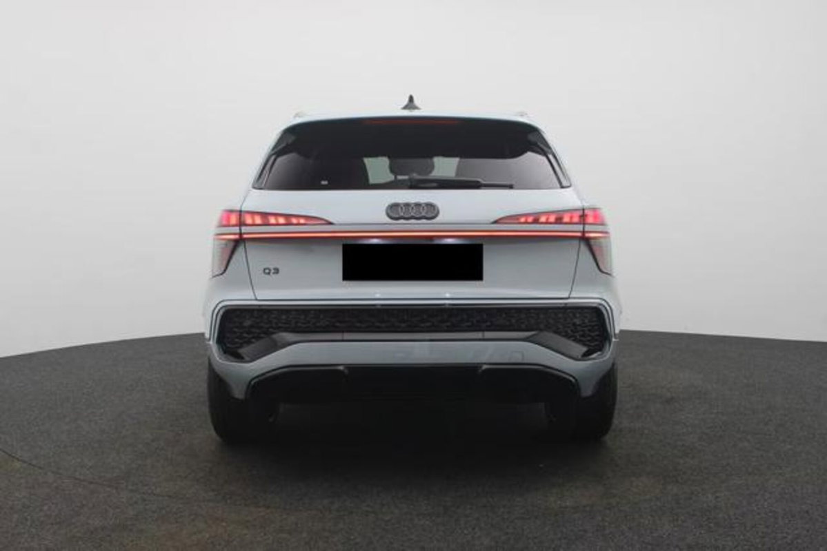 Audi Q3 2.0 tdi S line 150cv s-tronic (4)