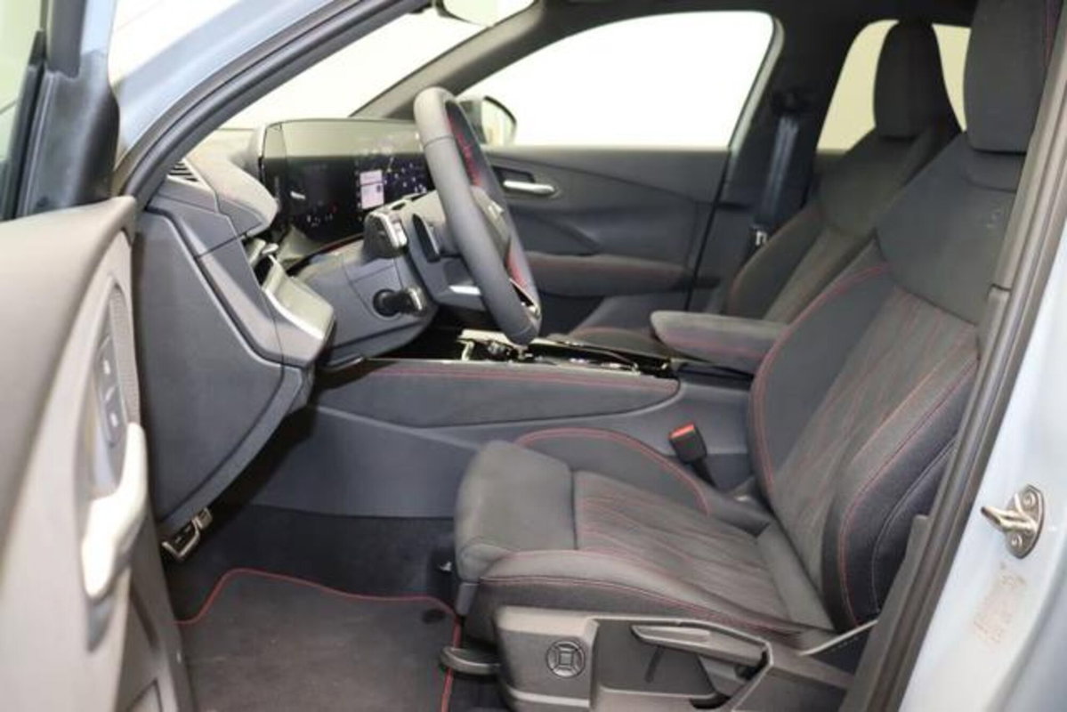 Audi Q3 2.0 tdi S line 150cv s-tronic (9)