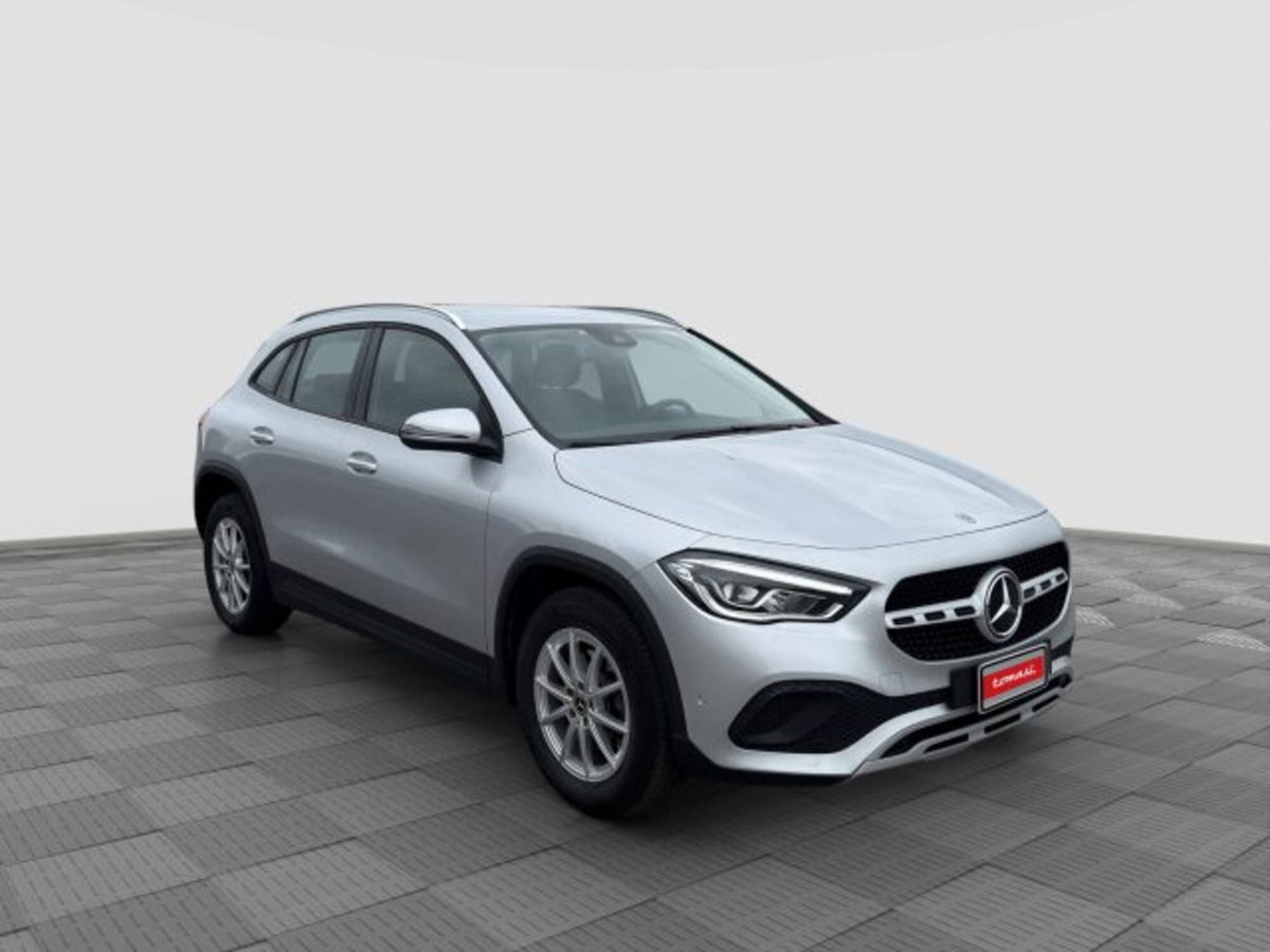 Mercedes-Benz CLA Shooting Brake 180 d Automatic Shooting Brake Business (7)