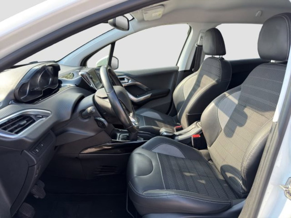 Peugeot 2008 82 S&S Allure (10)