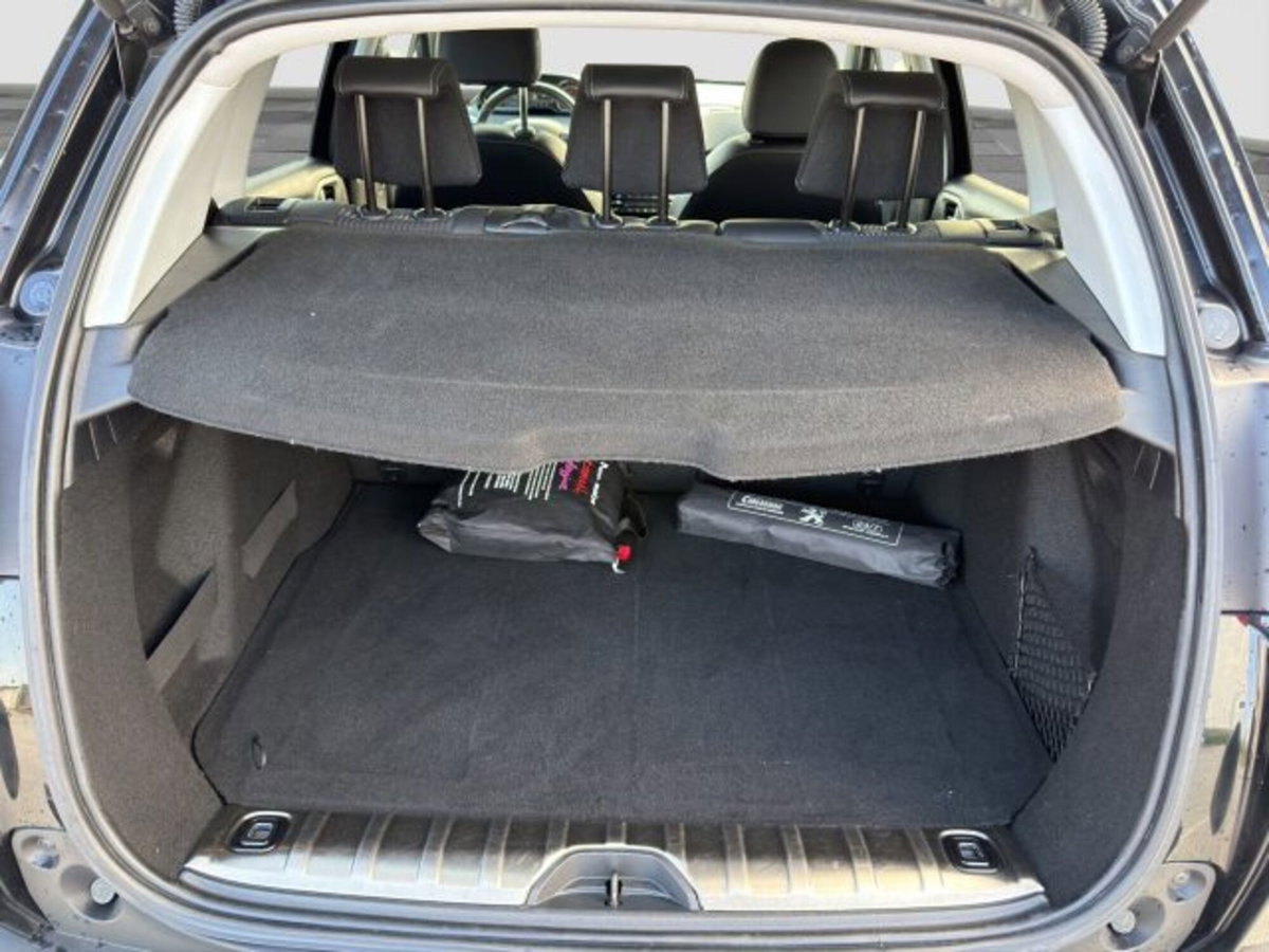 Peugeot 2008 82 S&S Allure (14)