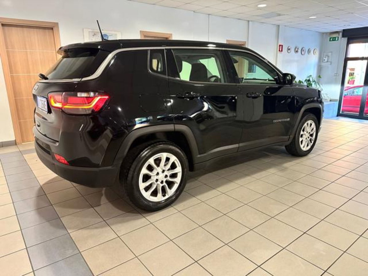 Jeep Compass 1.5 Turbo T4 130CV MHEV 2WD Limited (3)