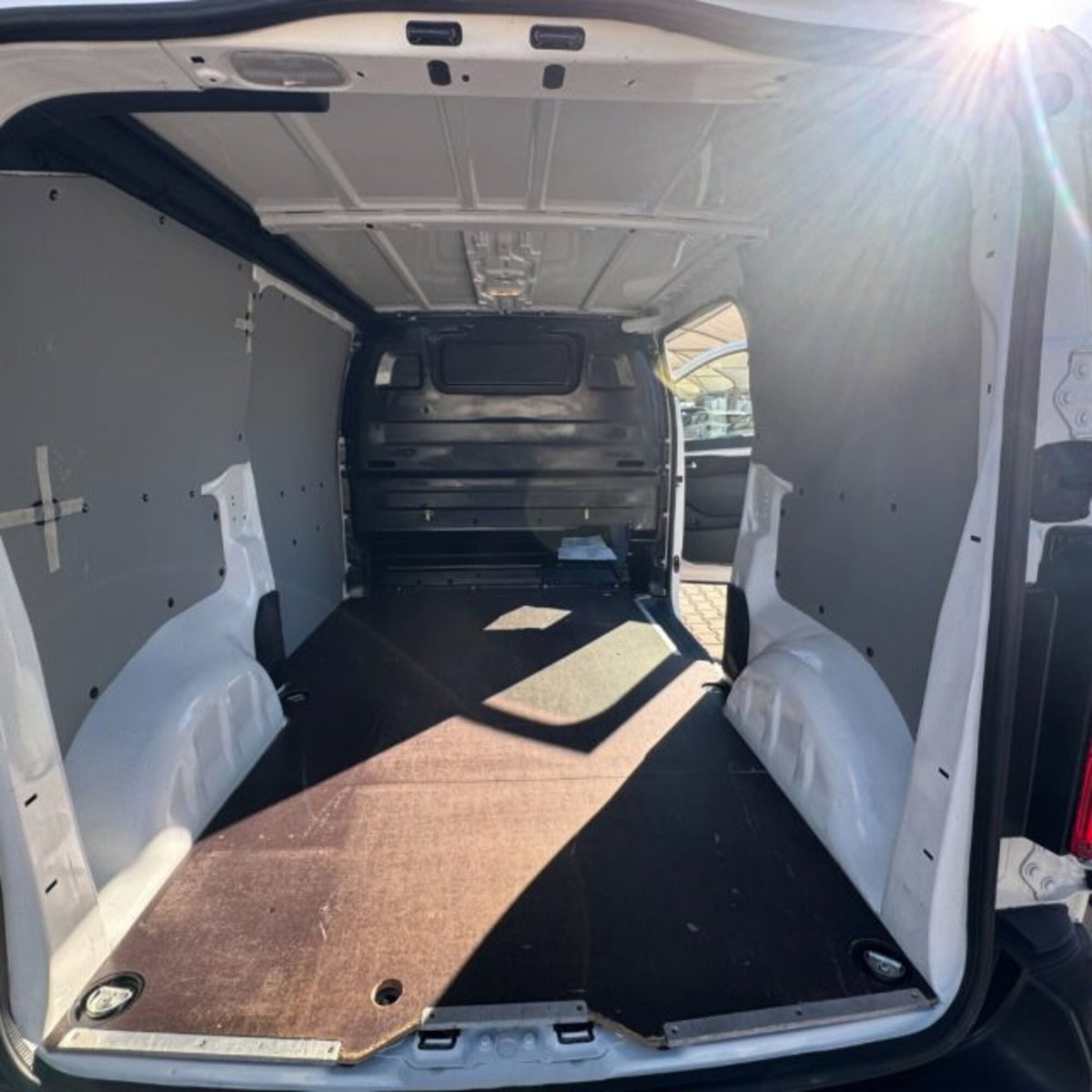 Fiat Scudo Furgone ce 1.5 bluehdi 120cv L1H1 Business (17)