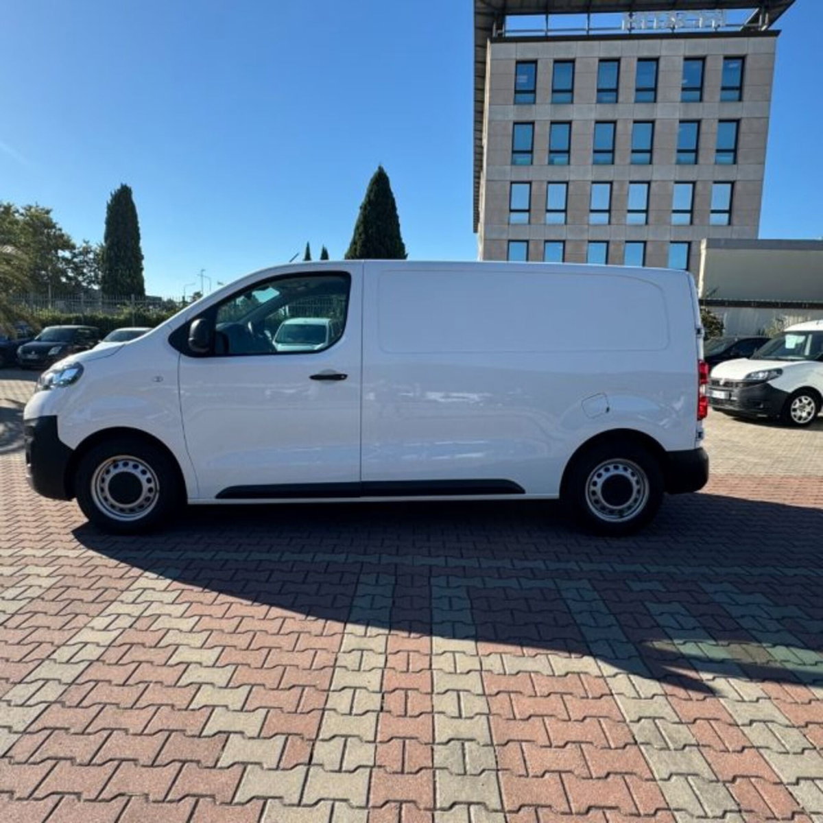 Fiat Scudo Furgone ce 1.5 bluehdi 120cv L1H1 Business (5)