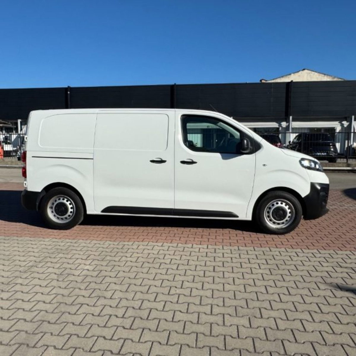 Fiat Scudo Furgone ce 1.5 bluehdi 120cv L1H1 Business (8)