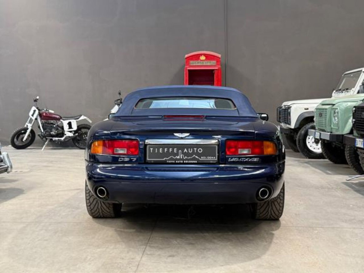 Aston Martin DB7 Coupé Vantage (5)