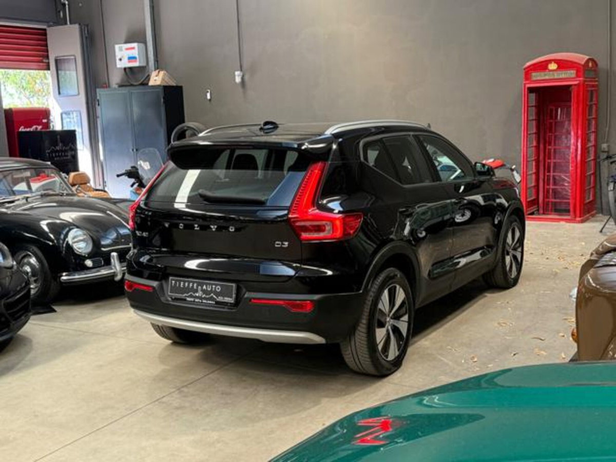 Volvo XC40 D3 Geartronic Business Plus (4)