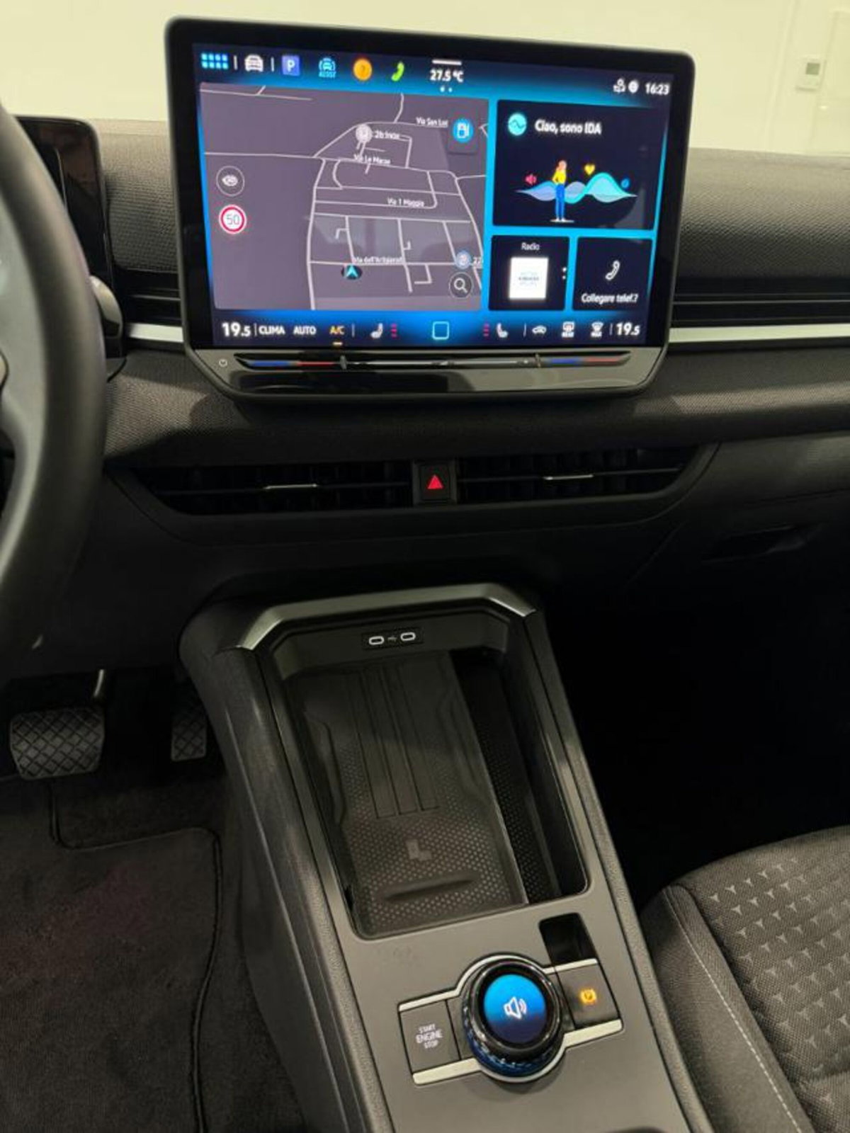 Volkswagen T-Roc 1.5 etsi Life 115cv dsg (10)