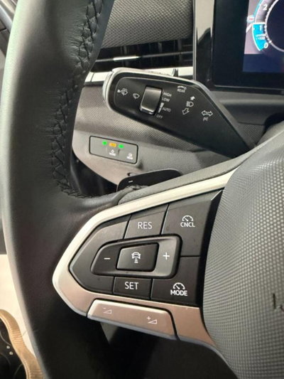 Volkswagen T-Roc 1.5 etsi Life 115cv dsg (19)