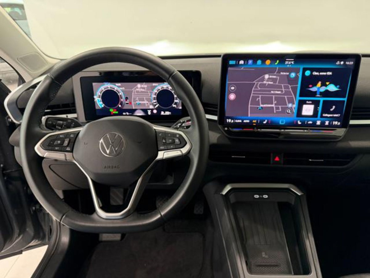 Volkswagen T-Roc 1.5 etsi Life 115cv dsg (8)