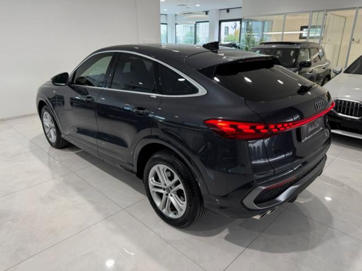 Audi Q5 Sportback 40 2.0 tdi mhev 12V S line Plus quattro s-tronic (4)