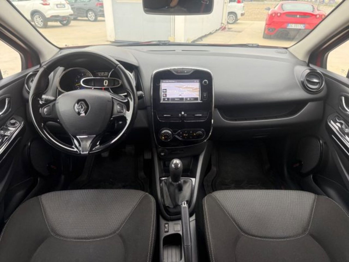 Renault Clio 1.5 dCi 75CV 5 porte Confort (18)