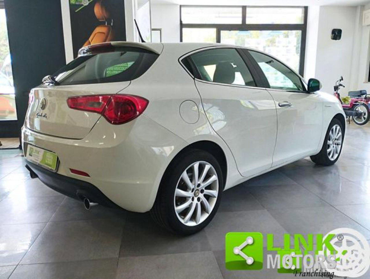 Alfa Romeo Giulietta 2.0 JTDm-2 Progression 170cv (5)