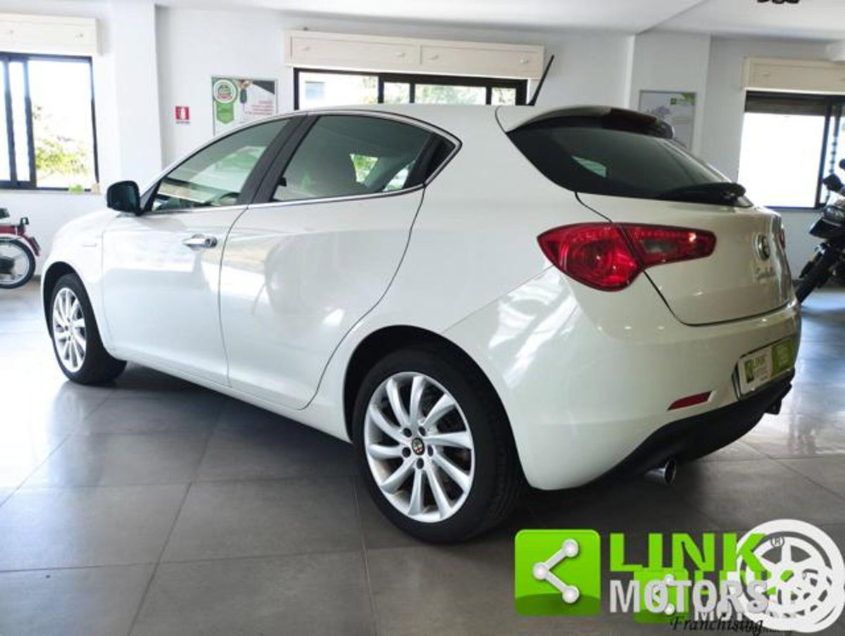 Alfa Romeo Giulietta 2.0 JTDm-2 Progression 170cv (8)