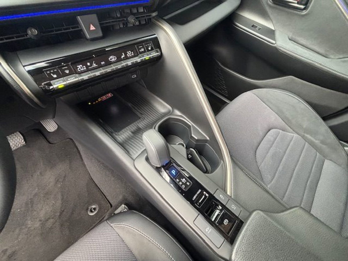 Toyota Toyota C-HR 2.0 Hybrid E-CVT Lounge (18)