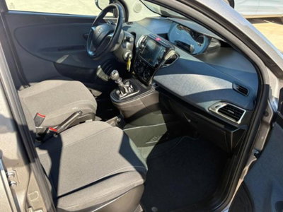 Lancia Ypsilon 1.0 FireFly 5 porte S&S Hybrid Ecochic Gold (13)