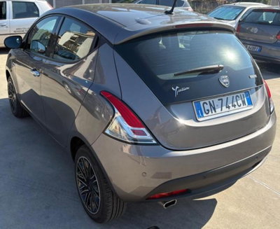 Lancia Ypsilon 1.0 FireFly 5 porte S&S Hybrid Ecochic Gold (3)