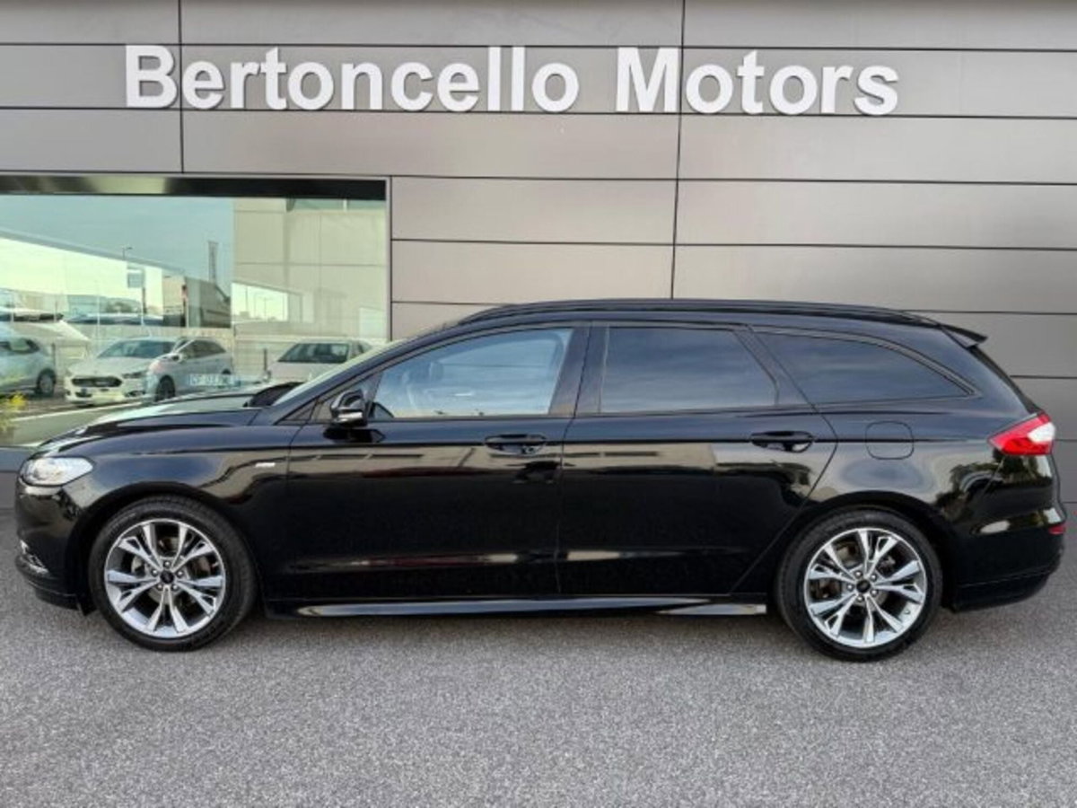 Ford Mondeo Station Wagon 2.0 TDCi 150 CV S&S Powershift SW ST-Line Business (3)