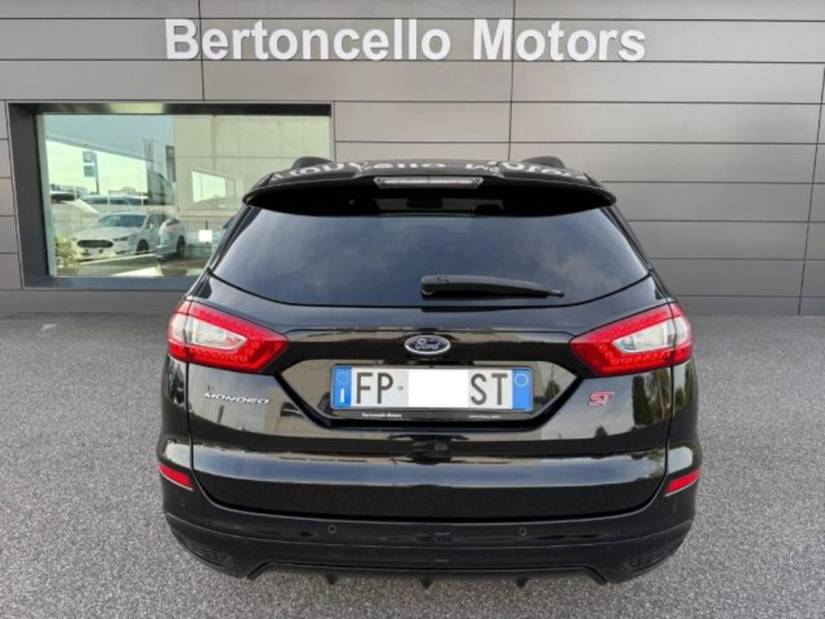 Ford Mondeo Station Wagon 2.0 TDCi 150 CV S&S Powershift SW ST-Line Business (5)
