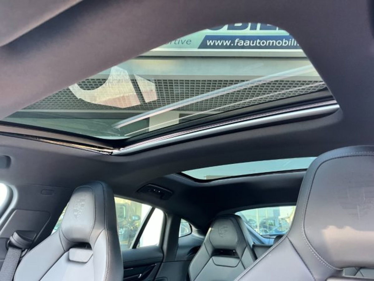 Porsche Panamera 2.9 4 e-hybrid auto (19)
