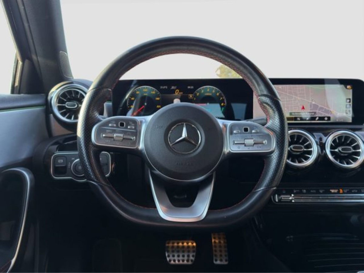 Mercedes-Benz Classe A 250 e Automatic EQ-Power Premium (13)