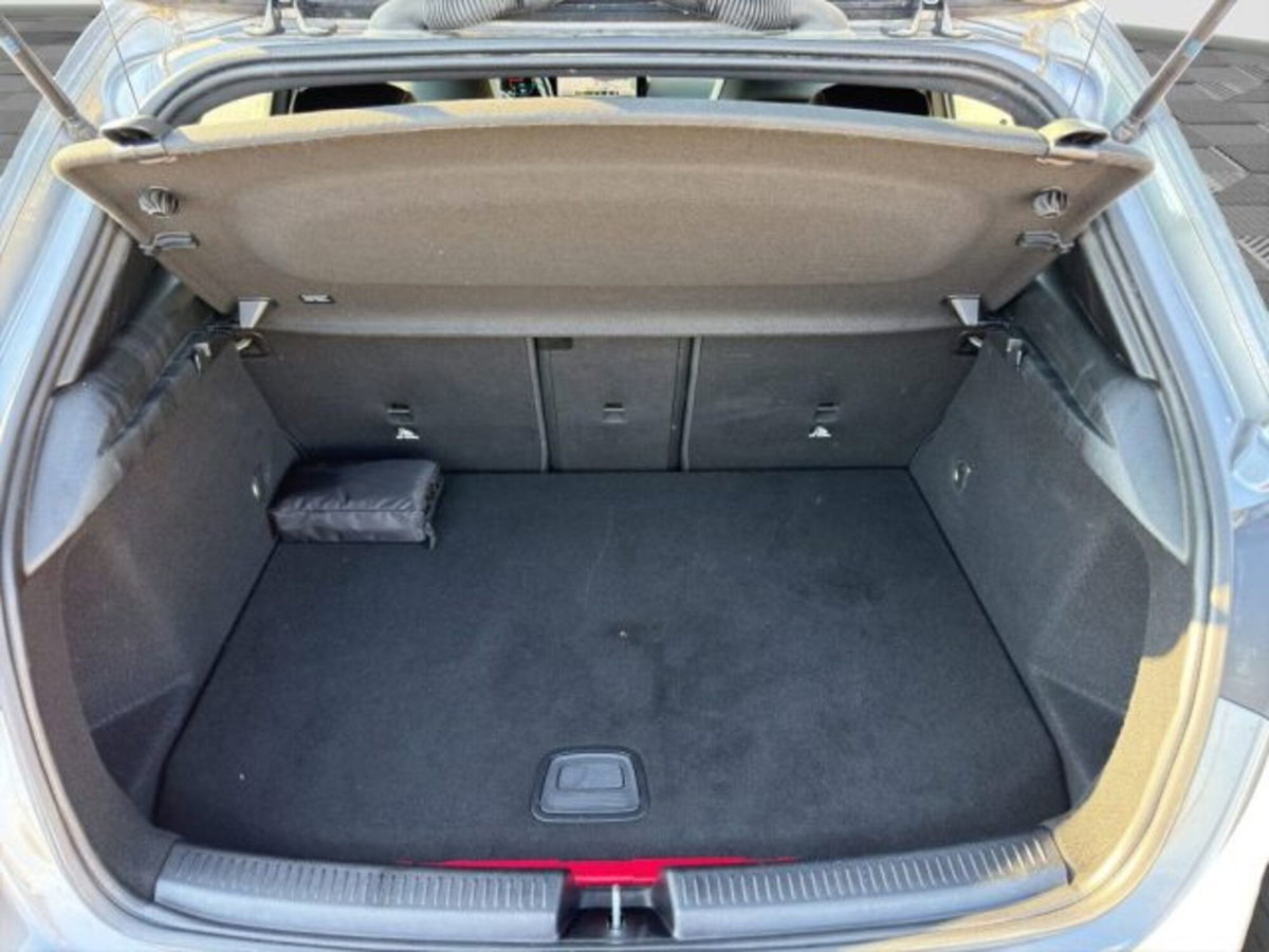 Mercedes-Benz Classe A 250 e Automatic EQ-Power Premium (14)