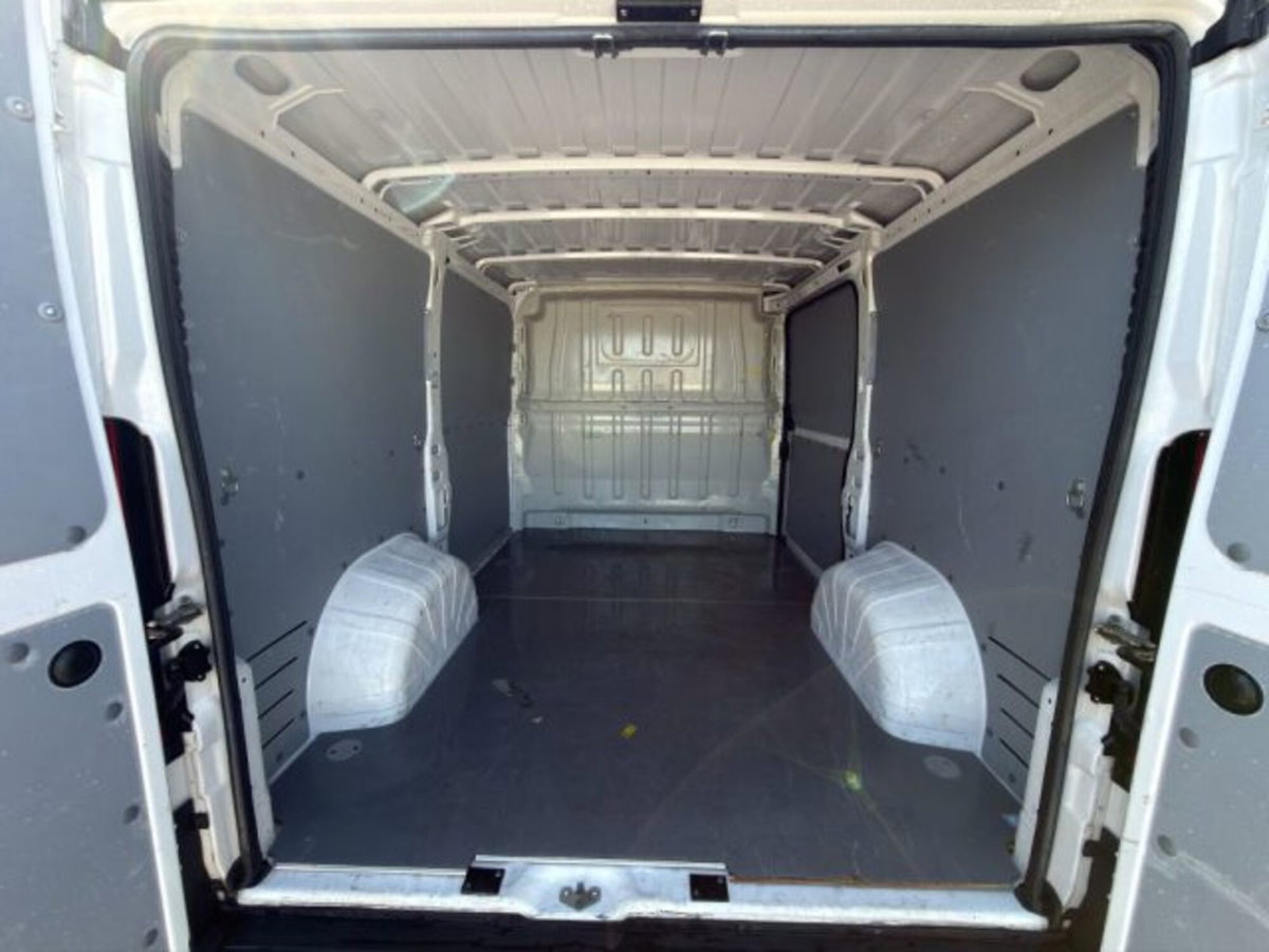 Peugeot Boxer Furgone 328 2.2 BlueHDi 120 S&S PC-TN Furgone (12)