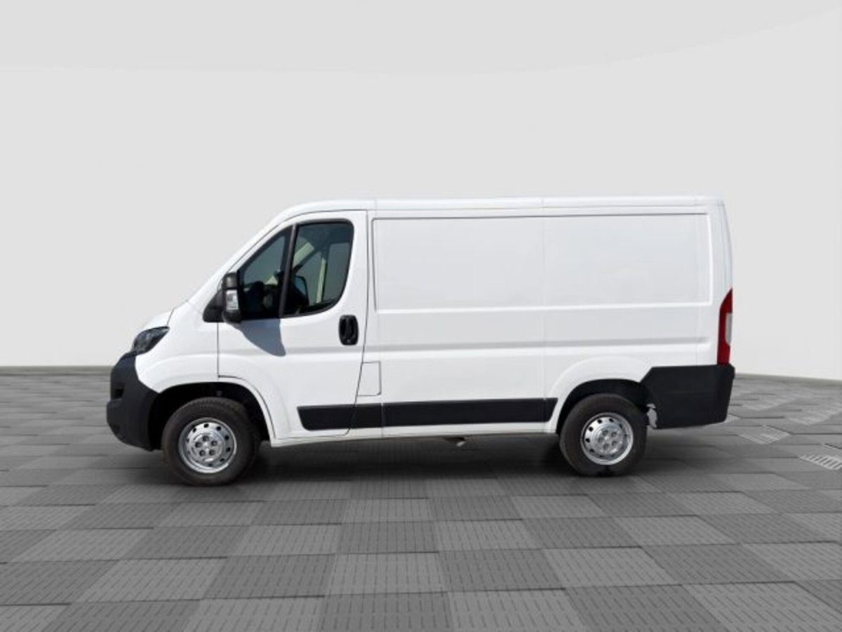 Peugeot Boxer Furgone 328 2.2 BlueHDi 120 S&S PC-TN Furgone (2)