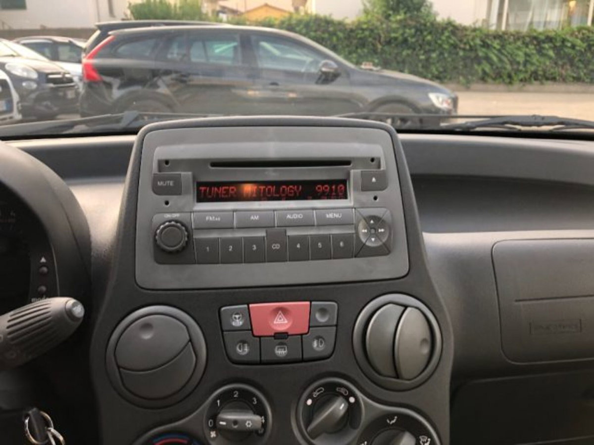 Fiat Panda 1.2 Dualogic (15)