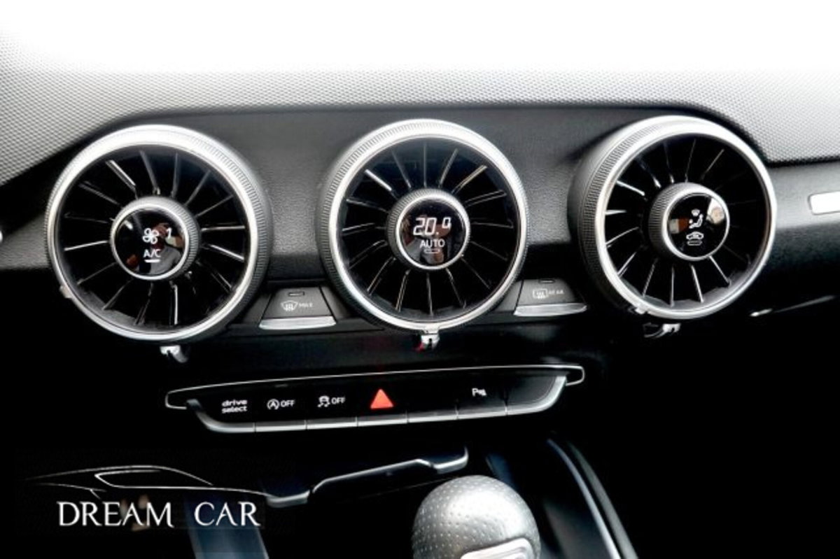 Audi TT Coupé Coupe 45 2.0 tfsi quattro s-tronic (13)