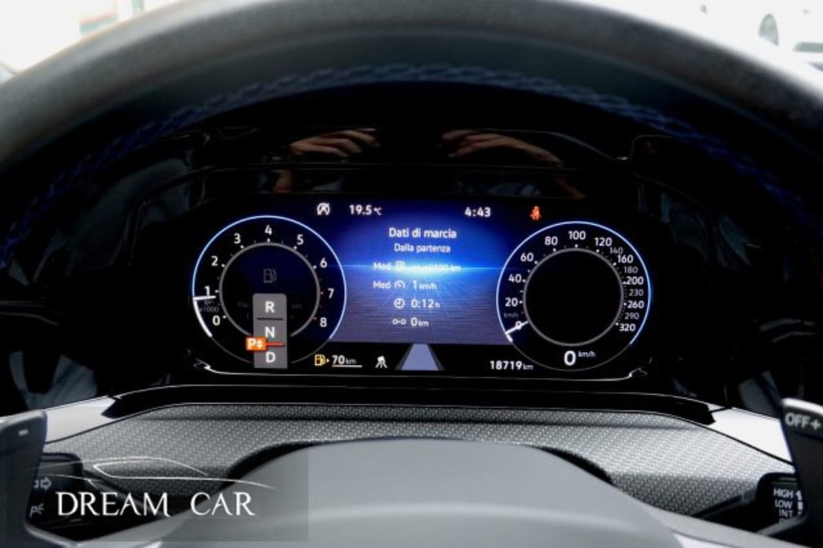 Volkswagen Golf 2.0 TSI R DSG 4Motion (12)