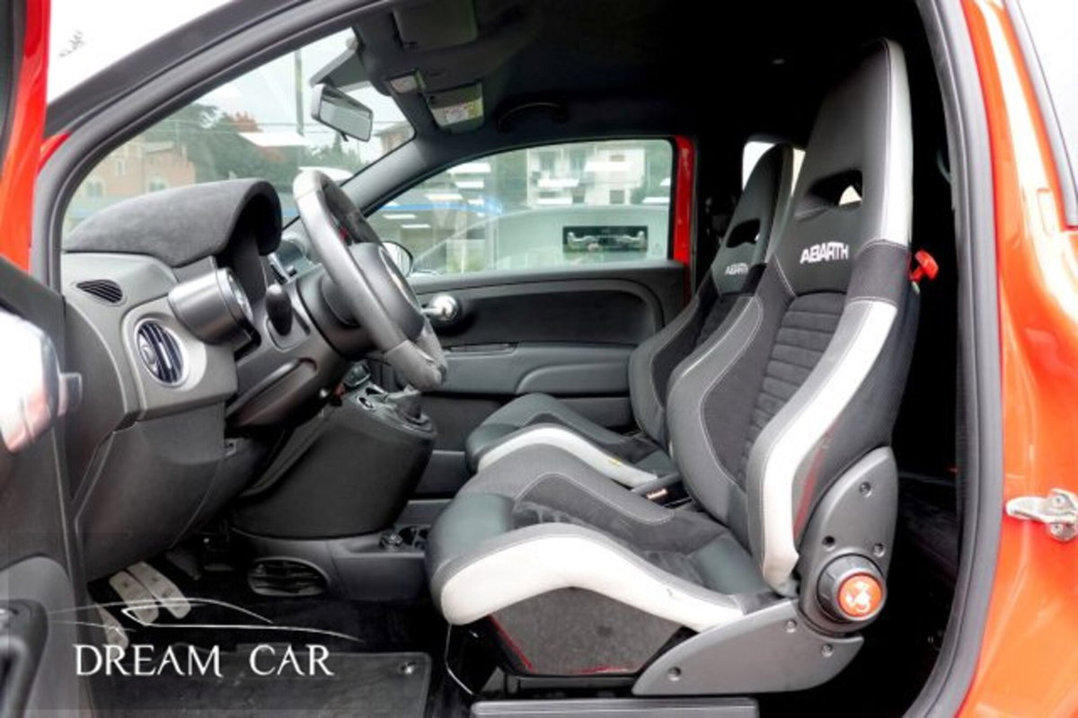 Abarth 595 595 1.4 Turbo T-Jet 180 CV Competizione (9)