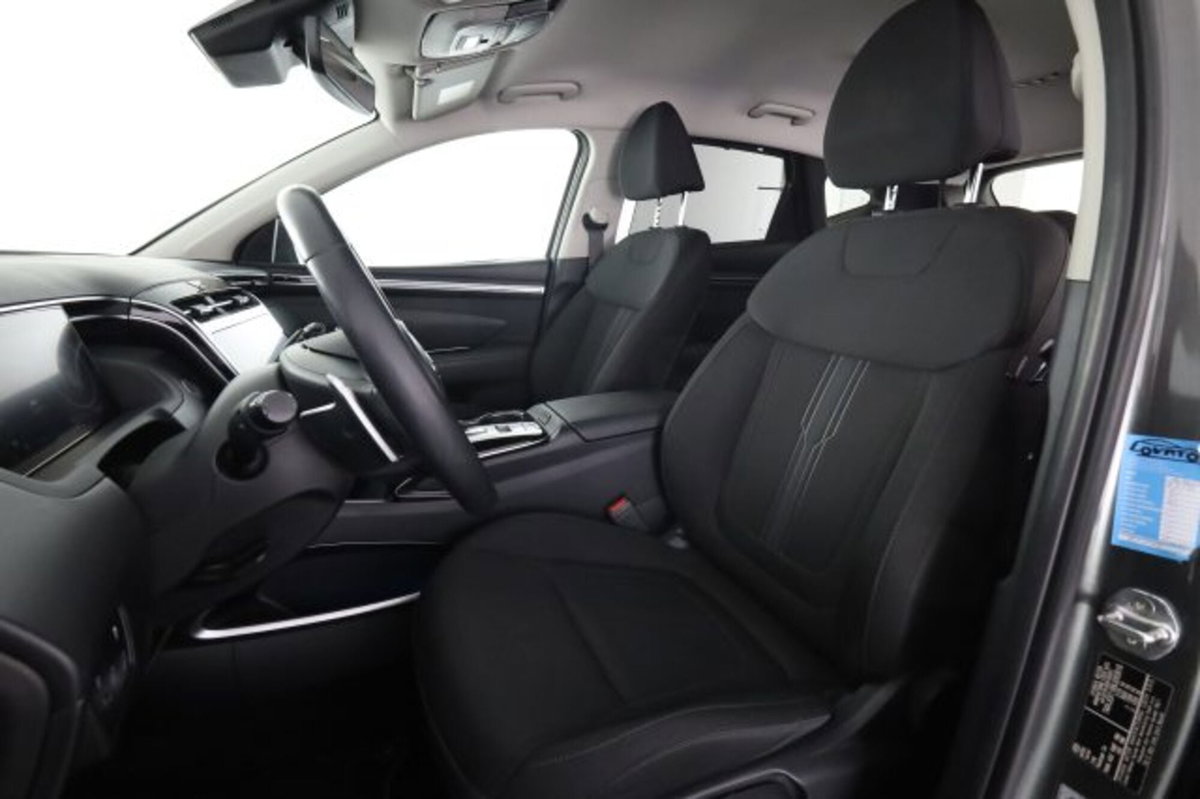 Hyundai Tucson 1.6 hev Xtech 2wd 239cv auto (4)