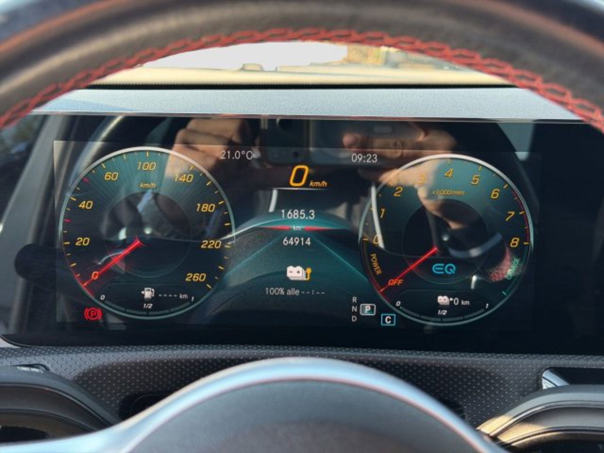 Mercedes-Benz Classe A 250 e Automatic EQ-Power Premium (15)