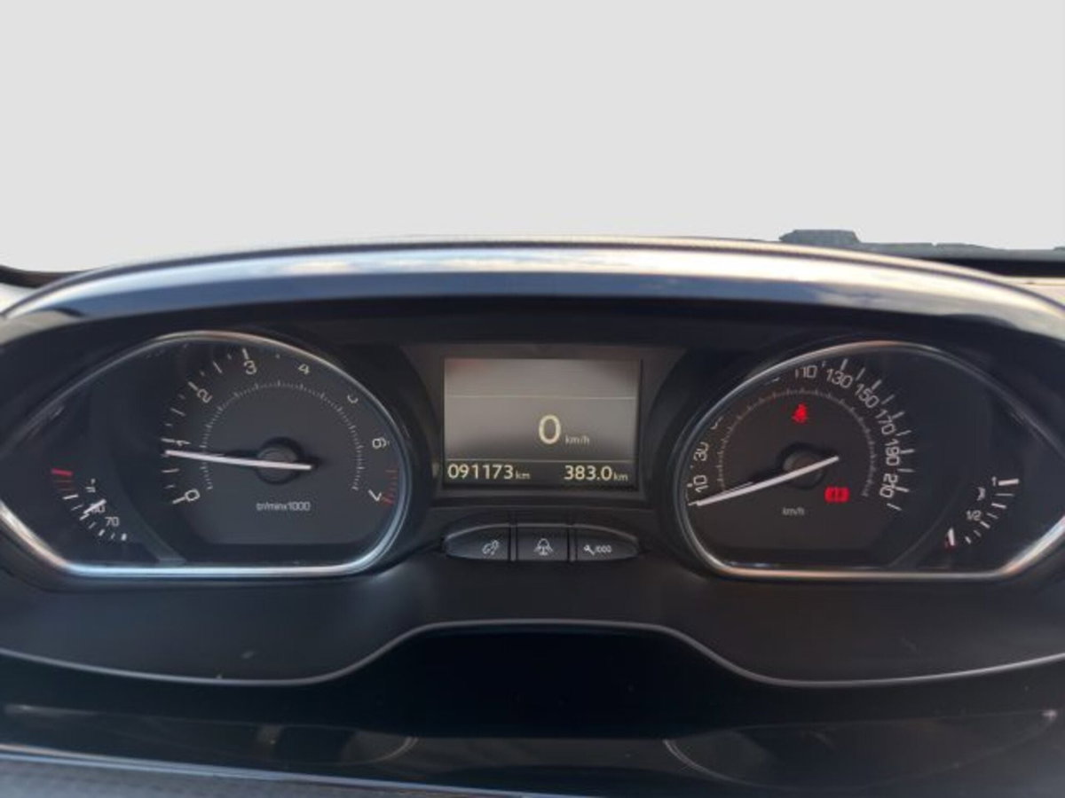Peugeot 2008 82 S&S Allure (15)
